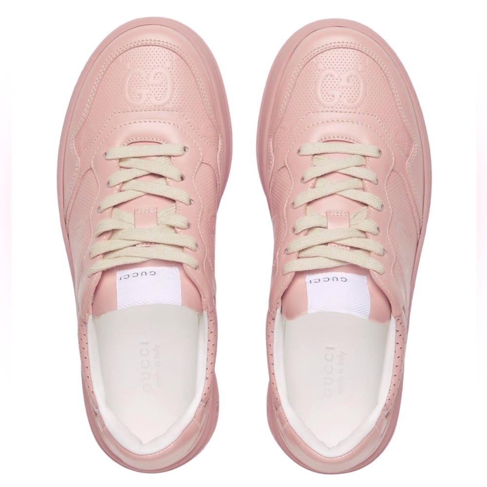 Authentic Gucci GG embossed-logo low-top sneakers✨